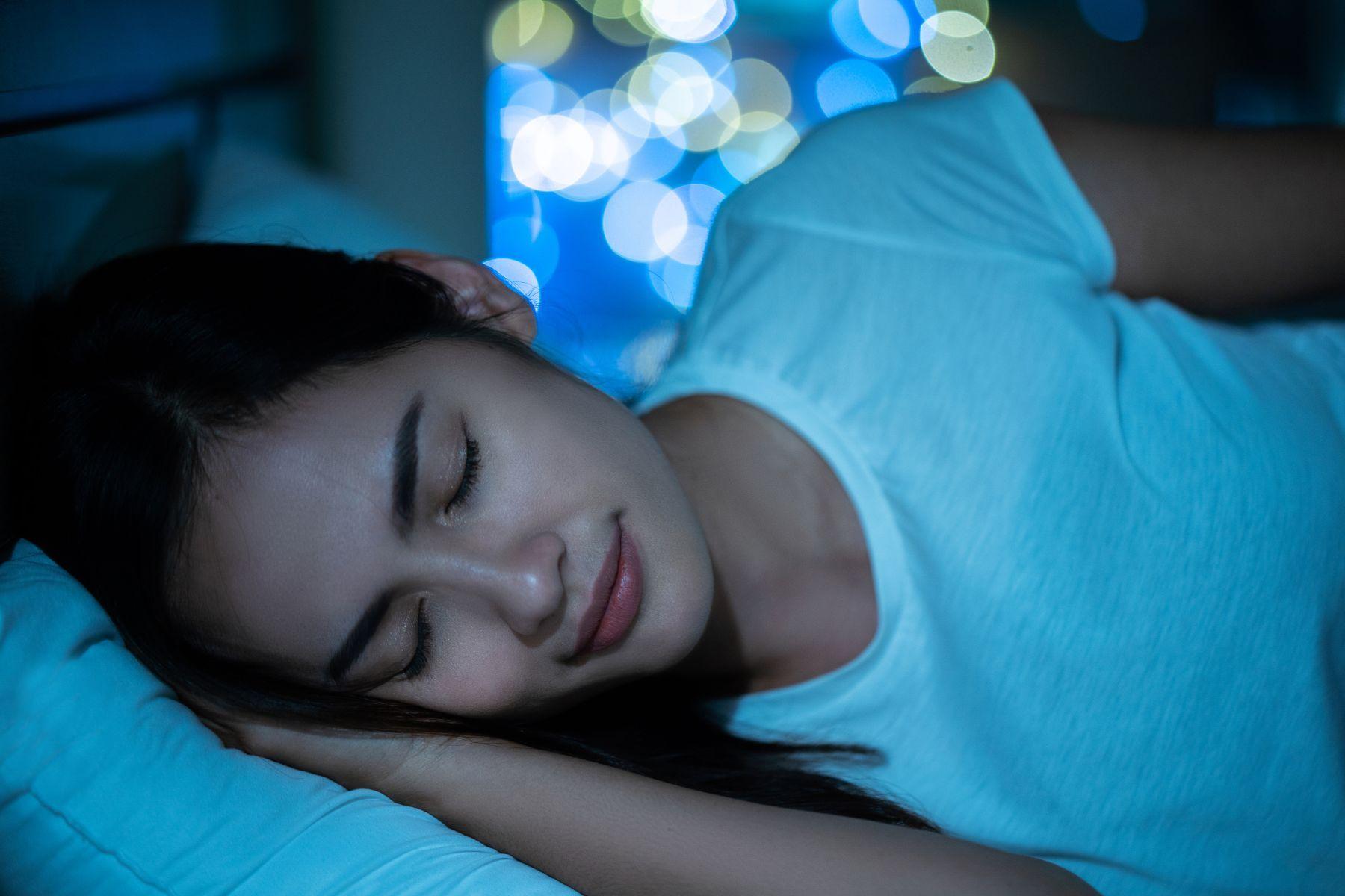 Giải mã giấc mơ bị rượt đuổi: Ý nghĩa tâm lý và điềm báo tương lai
