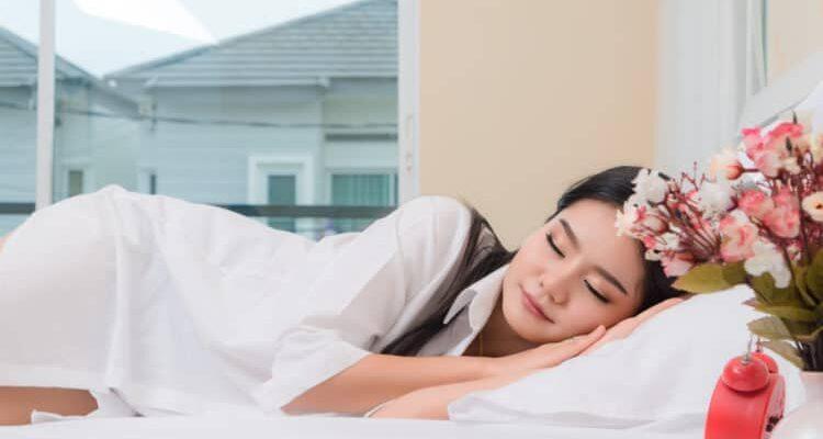 Giải mã giấc mơ: Em bé trong bụng bầu, biểu tượng của sự sống và phát triển
